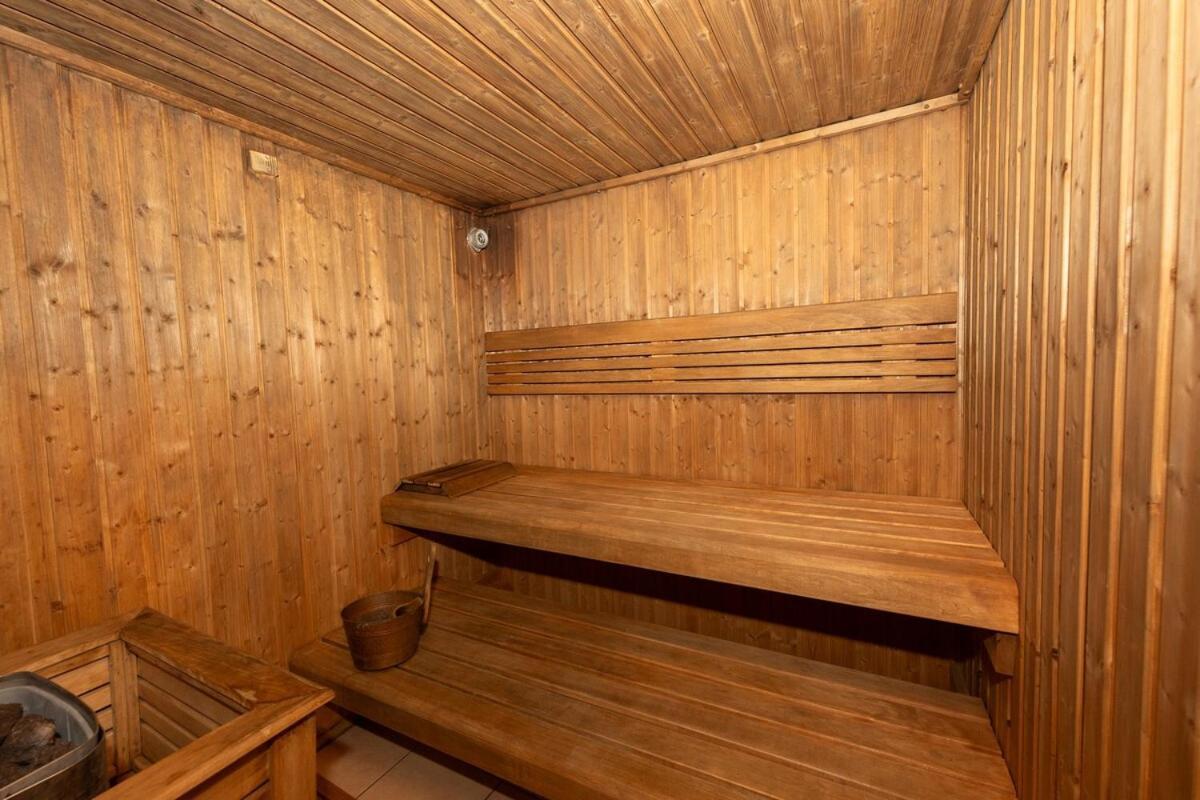Premium 1-bedroom In Marina *